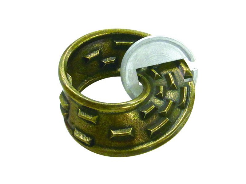 Möbius Huzzle - Hanayama